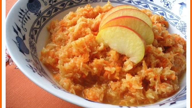 Hot carrot and apple mash served in a decorative bowl.